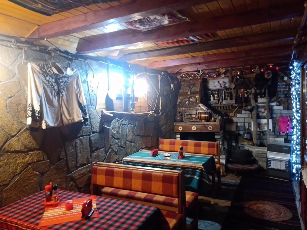 Кръчмъ При Байката Alpin 호텔 리바리차 외부 사진